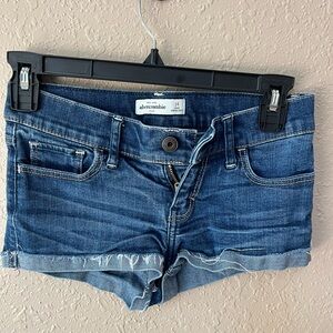 Girls Abercrombie Kids Cutoff Cuffed Denim Shorts Size 14 EUC